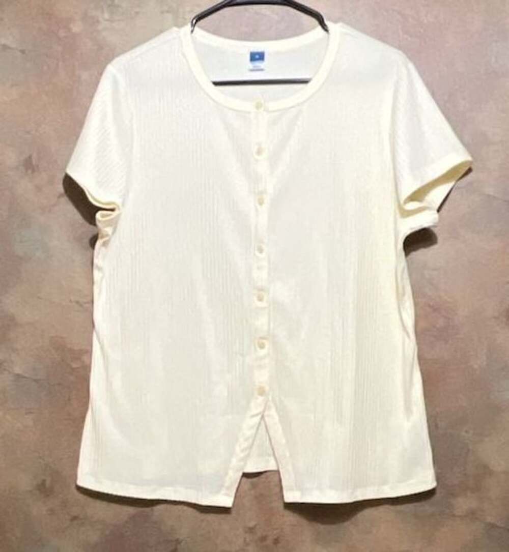 Old Navy Ribbed Button-Front Top Size XL Yellow Short Sleeve Tee